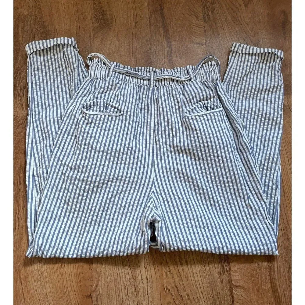 Forever 21 pants with paper bag‎ waist & belt sz M